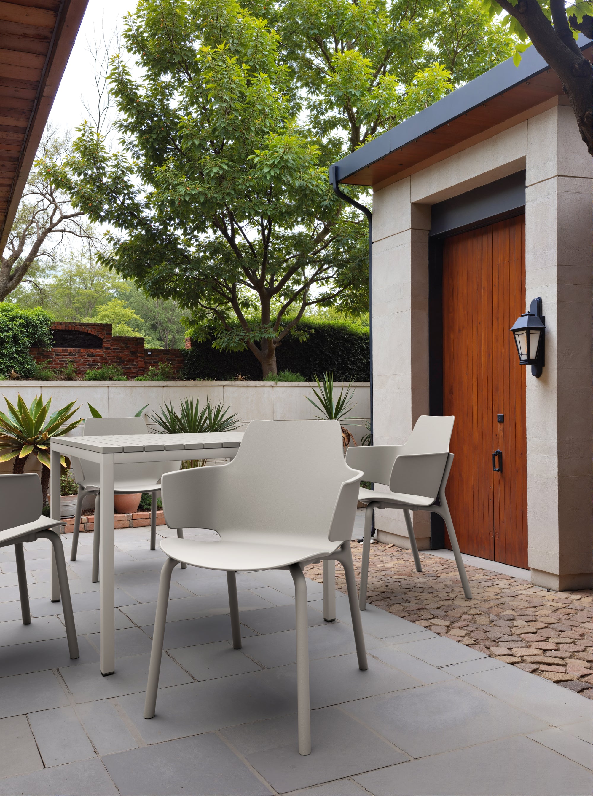 Ambrogio & Babila karosszék